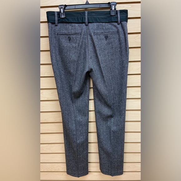 DOLCE GABBANA GORGEOUS STYLISH LOOKING WOMEN DRESS PANTS SIZE 8 - Picture 4 of 6